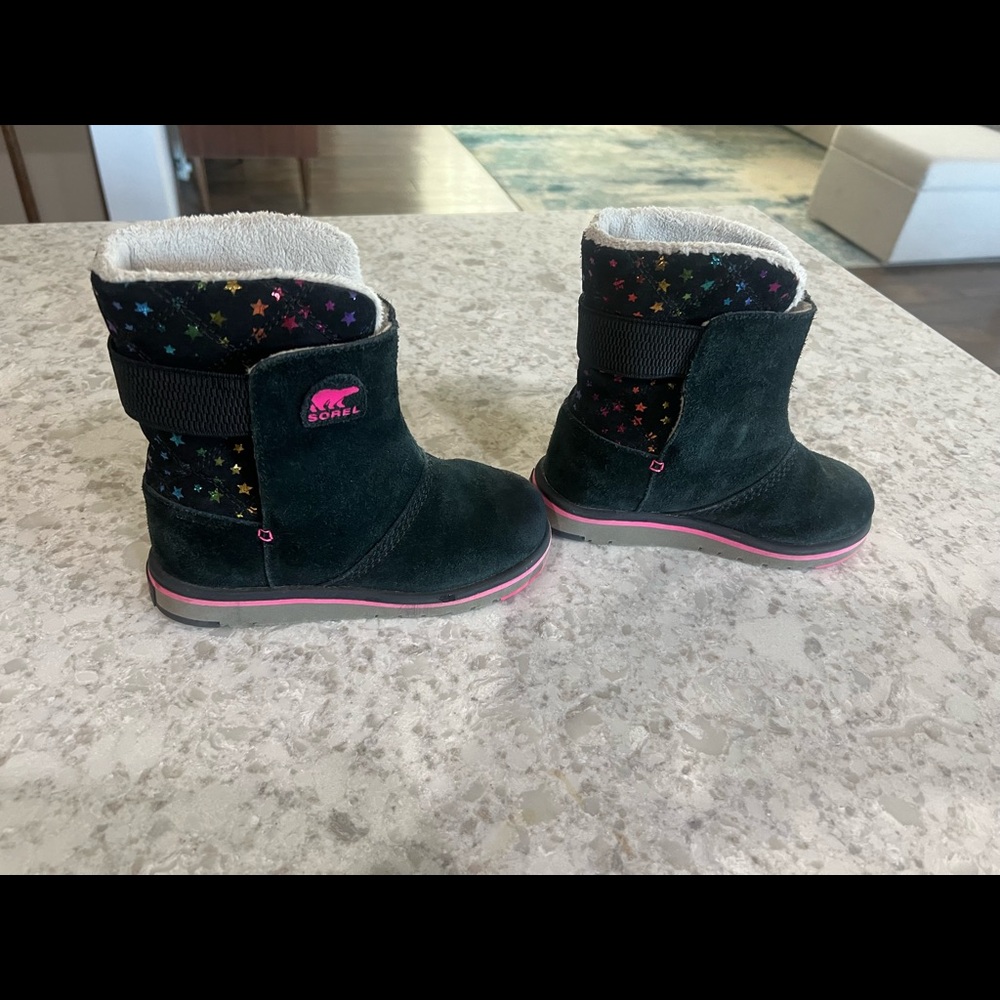 Girls sorel waterproof boots